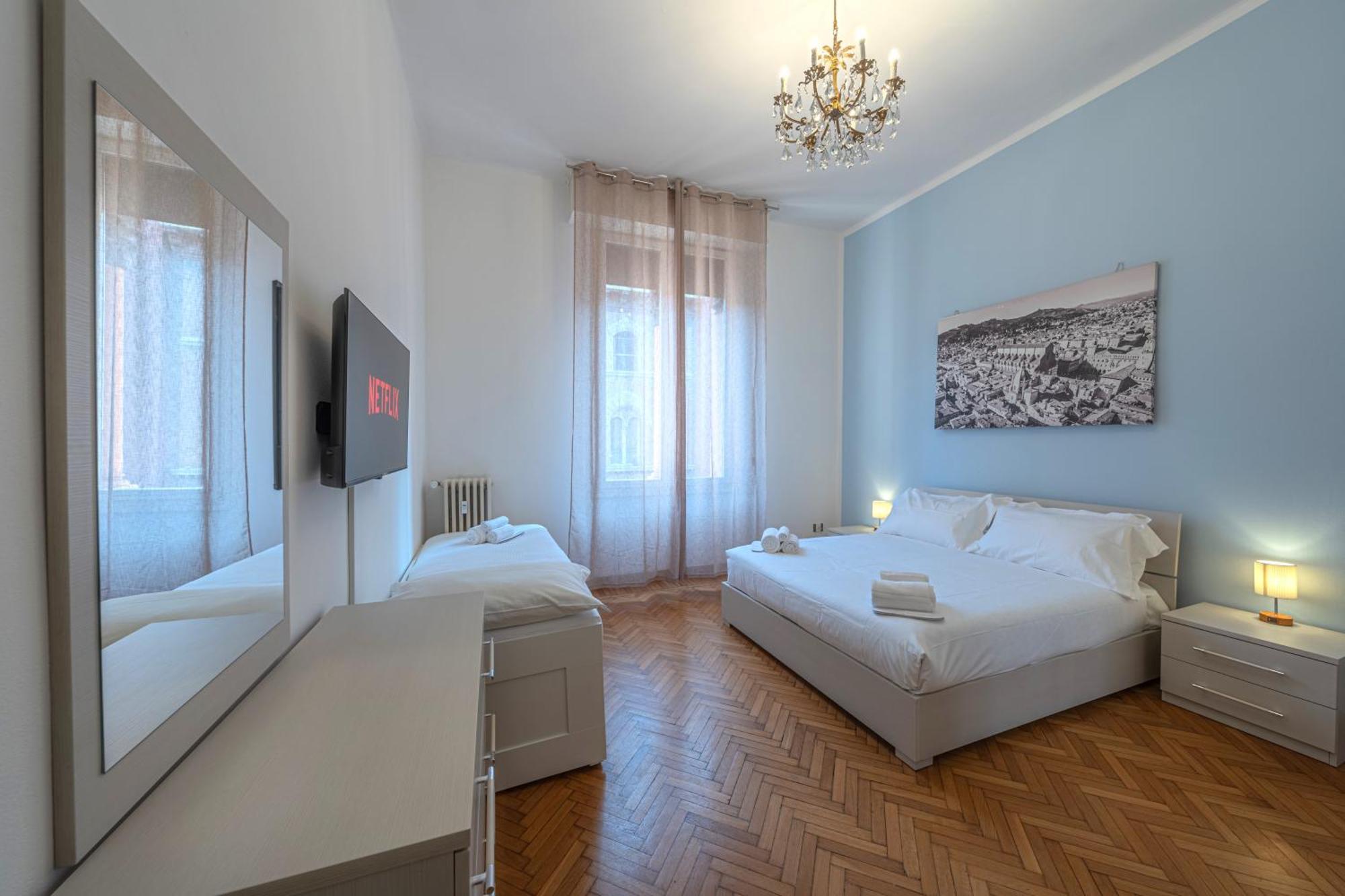Suite In The Center Of Болонья Екстер'єр фото